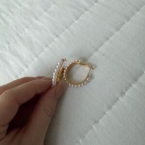 Elegant Gold and Pearl Hoop Earrings